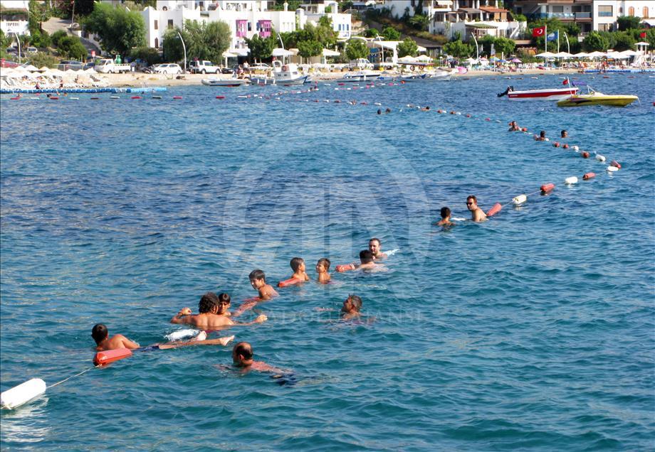 Güney Ege'de sahiller ve tesisler Doldu