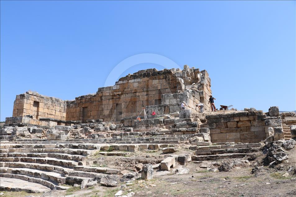 Turquie: Dans la cité de Hiérapolis, le temple d'Apollon retrouvera bientôt sa splendeur
