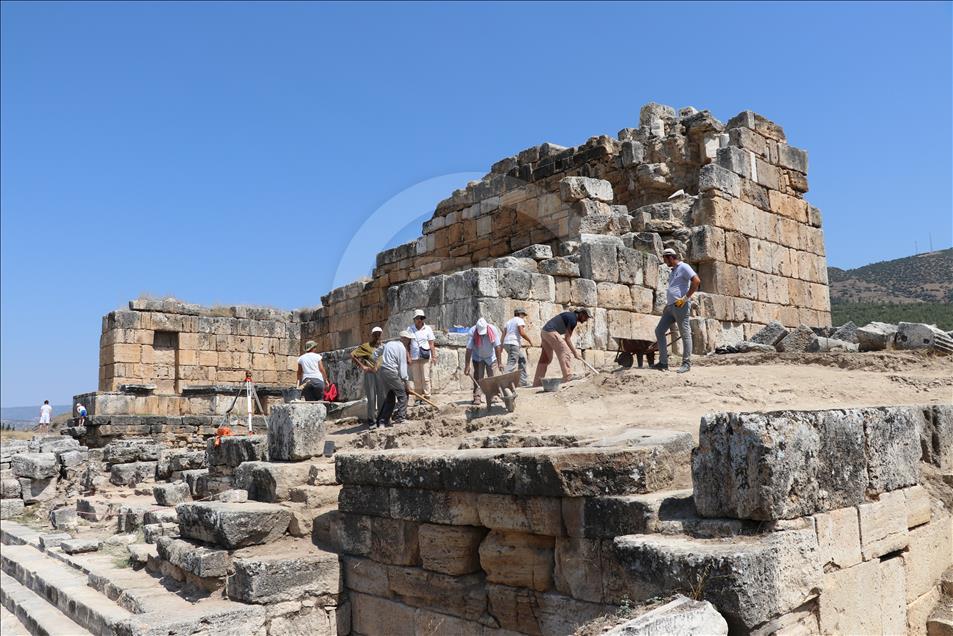 Turquie: Dans la cité de Hiérapolis, le temple d'Apollon retrouvera bientôt sa splendeur
