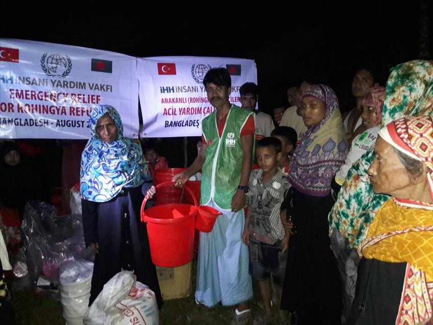 İHH'dan Arakanlı Müslümanlara yardım