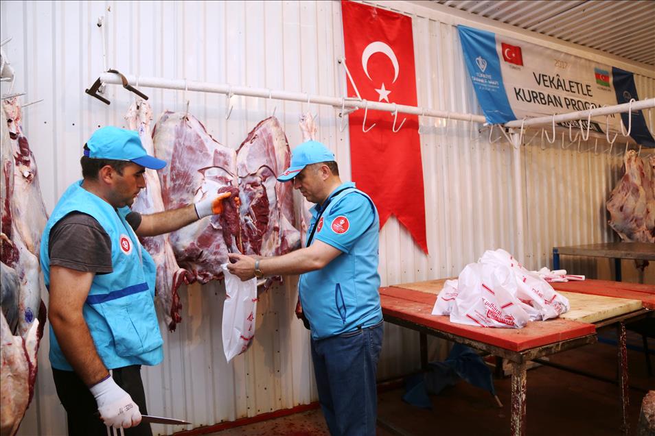 Türkiye'den Azerbaycan'a kurban yardımı 