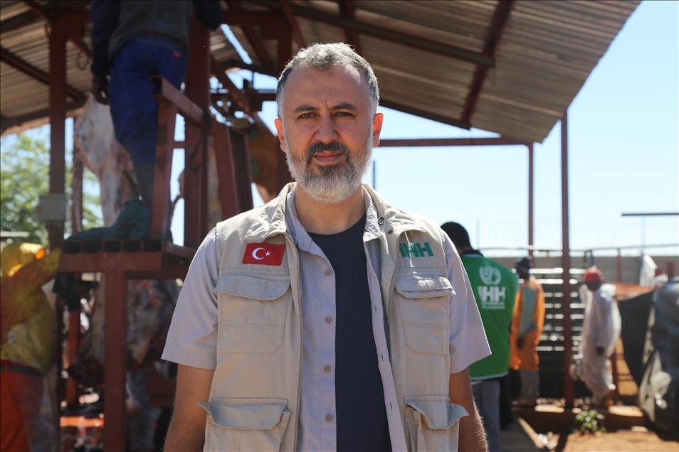 Türk STK'lar, Güney Afrika'da kurban kesti


