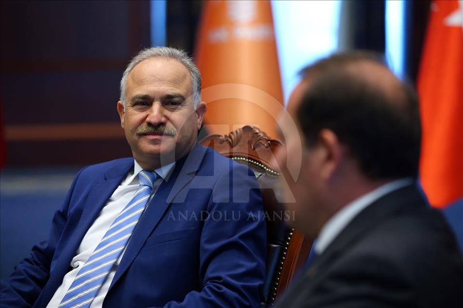 Siyasi partilerde bayramlaşma