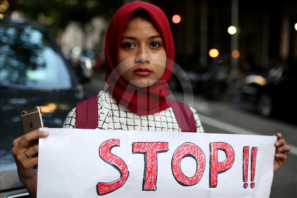 Protest in New York in solidarity with Rohingya Muslims