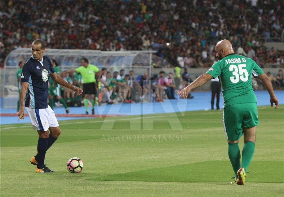 Futbolun efsane isimleri Irak'ta sahaya çıktı