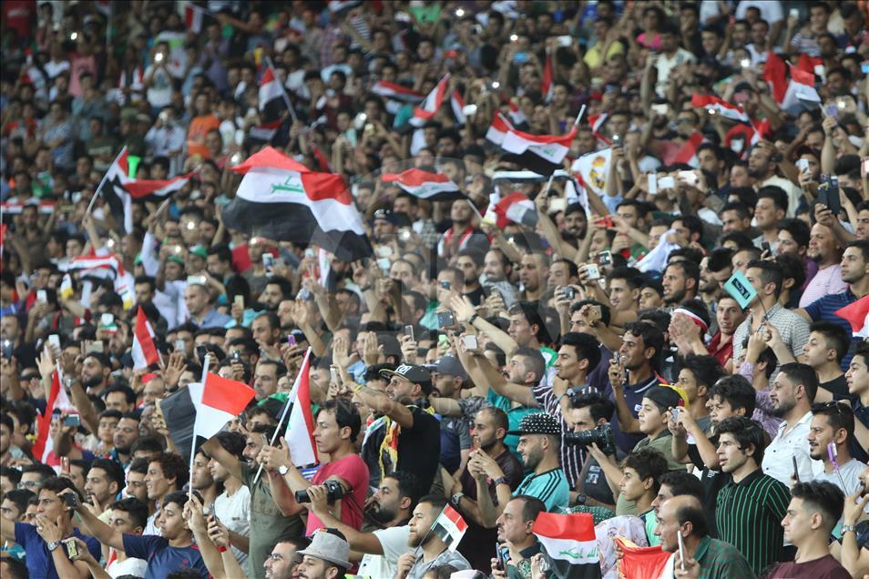 Futbolun efsane isimleri Irak'ta sahaya çıktı