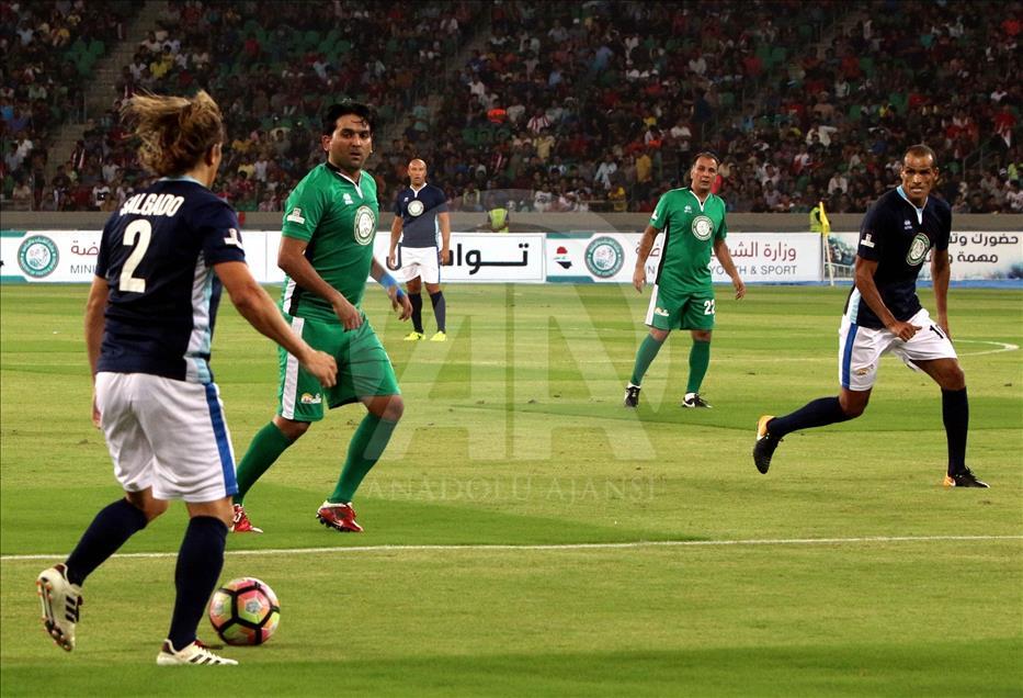 Futbolun efsane isimleri Irak'ta sahaya çıktı