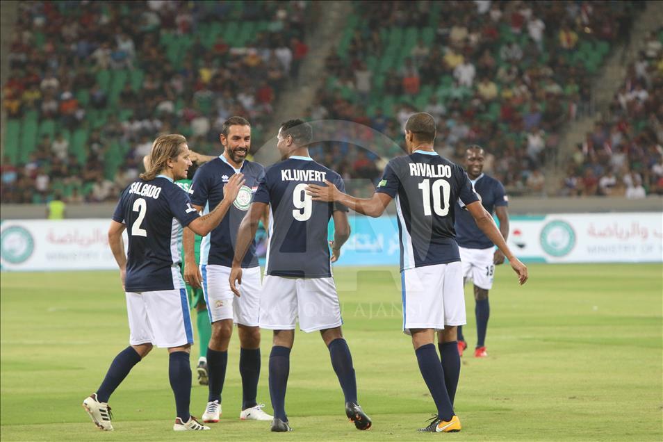 Futbolun efsane isimleri Irak'ta sahaya çıktı