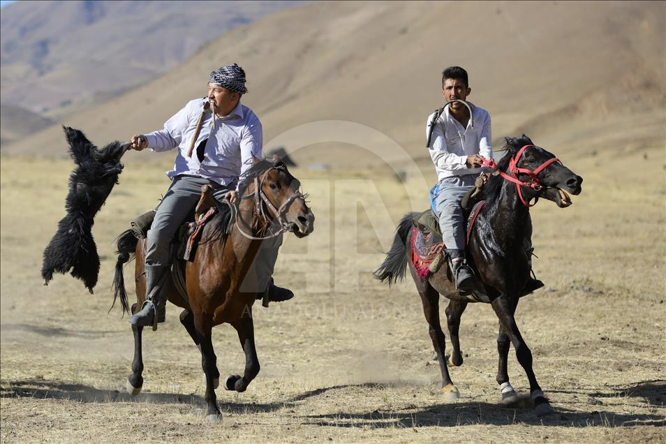 Kyrgyz Turks playing Buzkashi