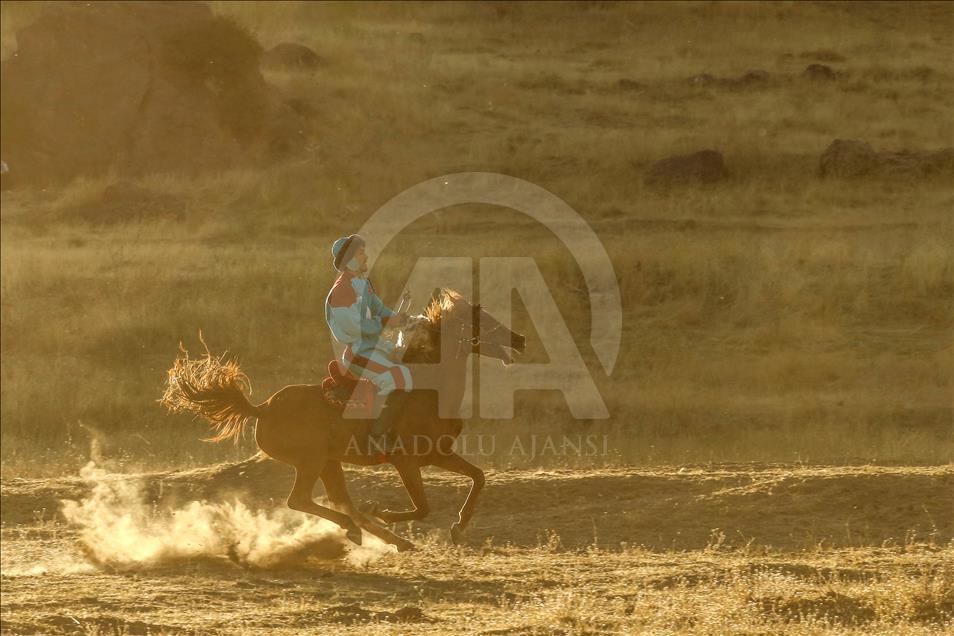 Kyrgyz Turks playing Buzkashi