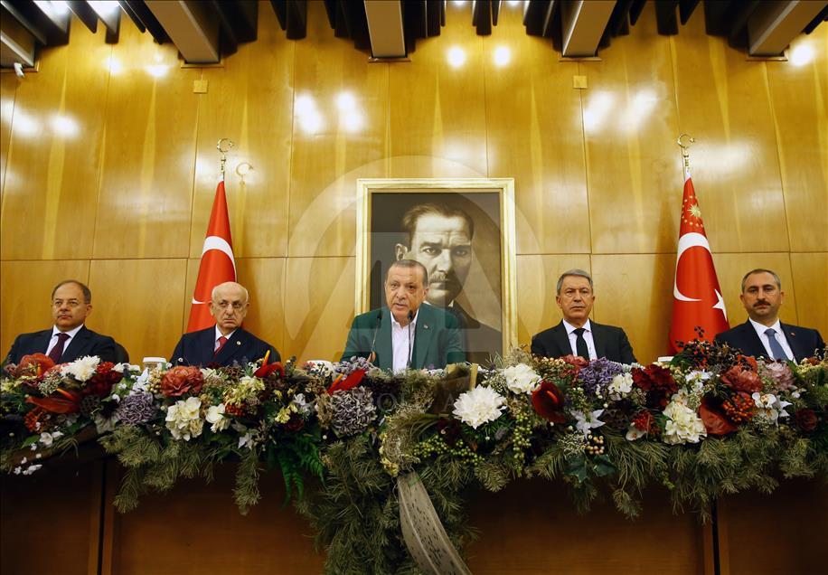 نشست خبری اردوغان در فرودگاه آتاتورک استانبول