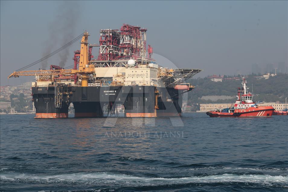 oil-drilling platform transits istanbuls bosphorus67