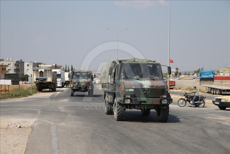 Komando birlikleri Suriye sınırında
