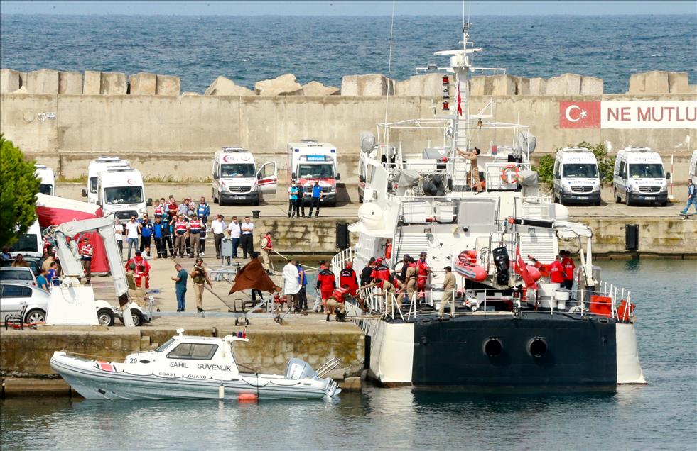 Kocaeli'de göçmenleri taşıyan tekne battı