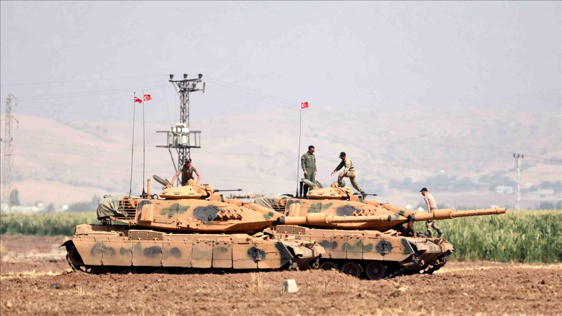 Продолжаются учения ВС Турции на границе с Ираком

