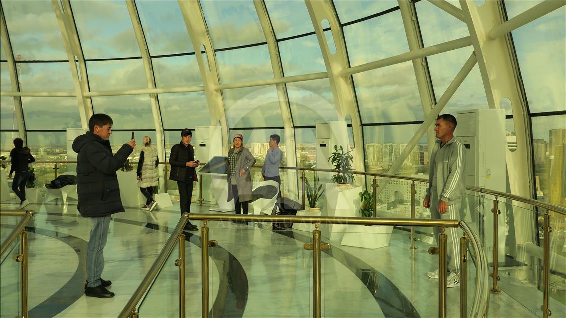 Astana'nın sembolü Bayterek Kulesi