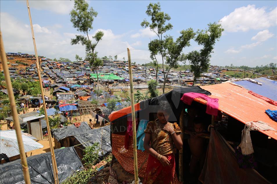 Bangladeş'teki kamplarda kalan Arakanlı Müslümanlar