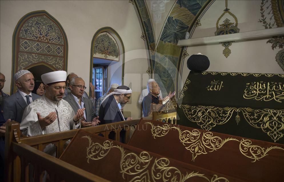 Erbaş, Hacı Bayram Camisi'nde sabah namazı kıldırdı