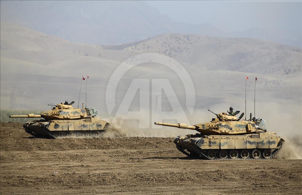 Turkish armed forces conducting military drill near Iraq border