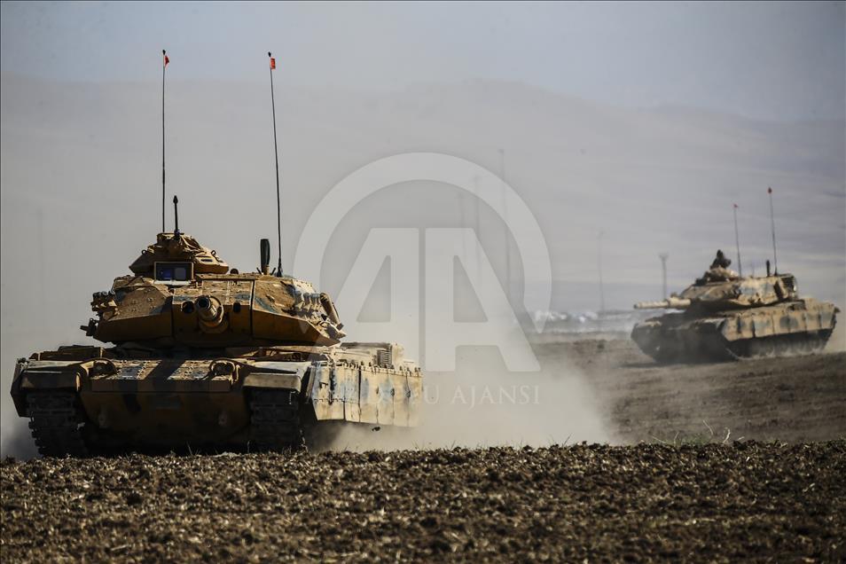 Turkish armed forces conducting military drill near Iraq border