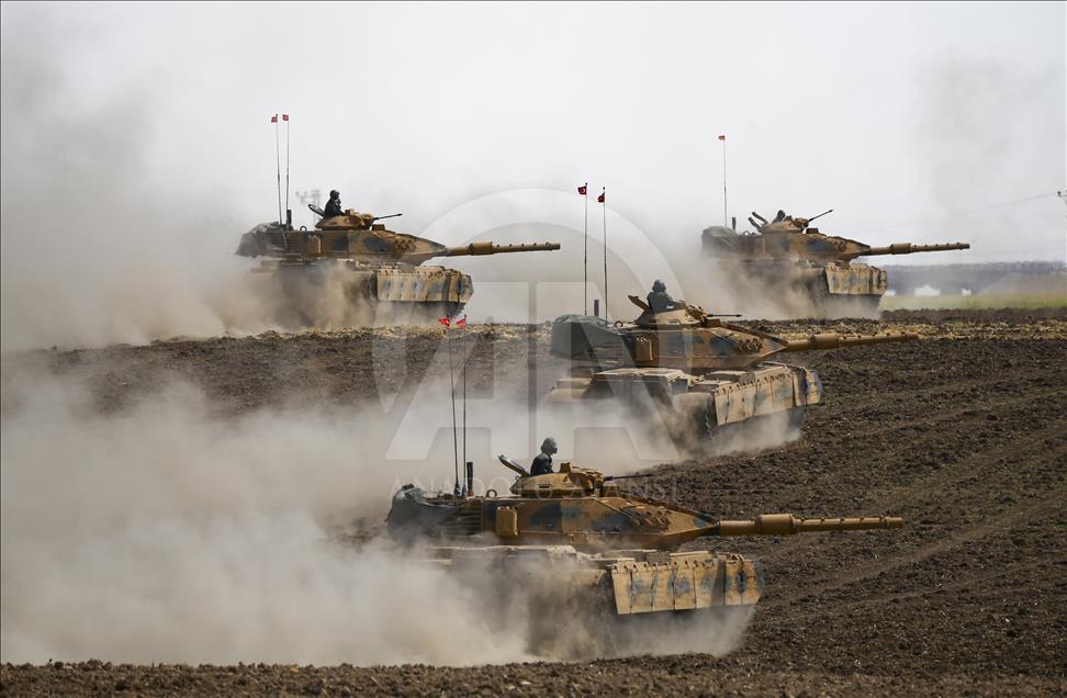 Turkish armed forces conducting military drill near Iraq border
