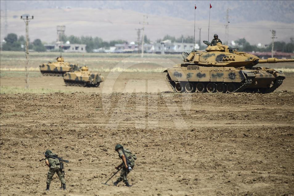 Turkish armed forces conducting military drill near Iraq border