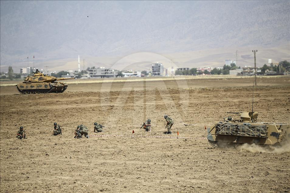 Turkish armed forces conducting military drill near Iraq border