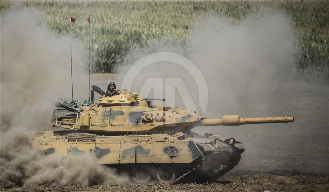 Turkish armed forces conducting military drill near Iraq border