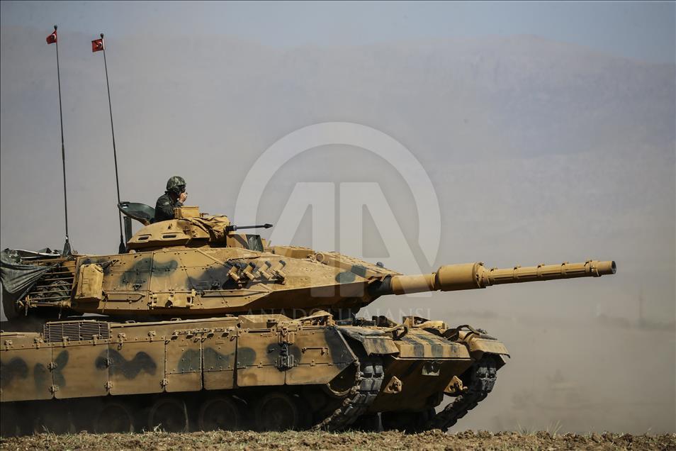 Turkish armed forces conducting military drill near Iraq border