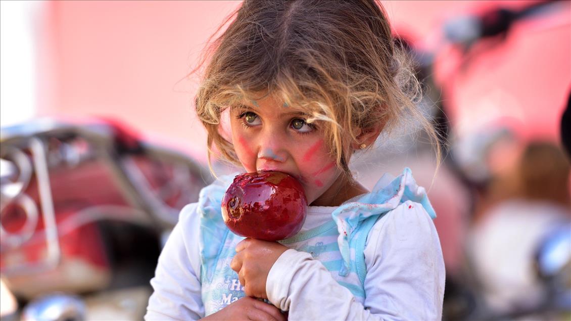 Suriye'de savaşta doğmuş çocuklara "Sınırsız Şenlik"
