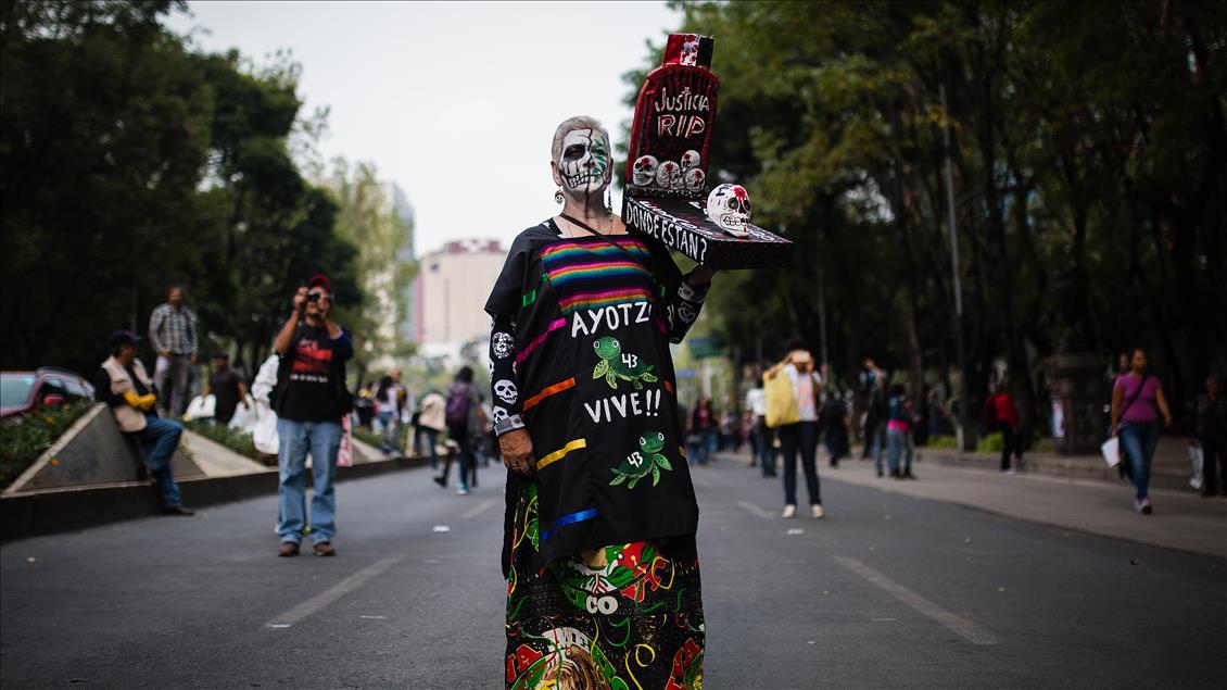 Silent protest marks 3 years since Mexican students disappeared