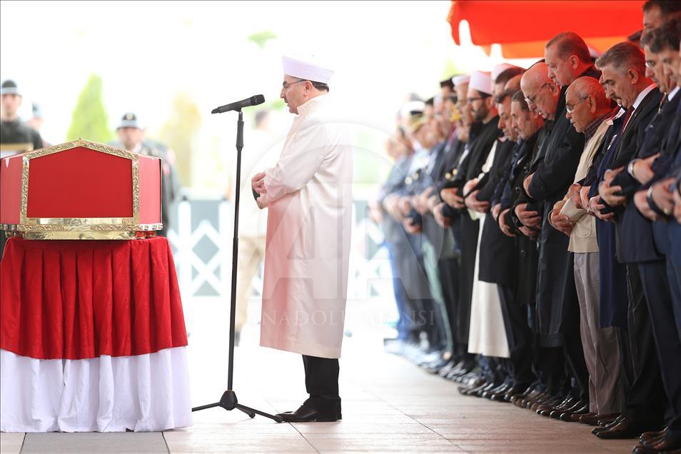 Jandarma Yüzbaşı Mustafa Erdal son yolculuğuna uğurlandı