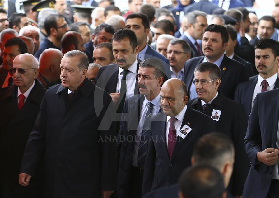 Şehit Yüzbaşı Erdal son yolculuğuna uğurlandı