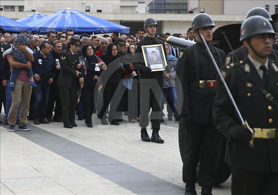 Şehit Yüzbaşı Erdal son yolculuğuna uğurlandı