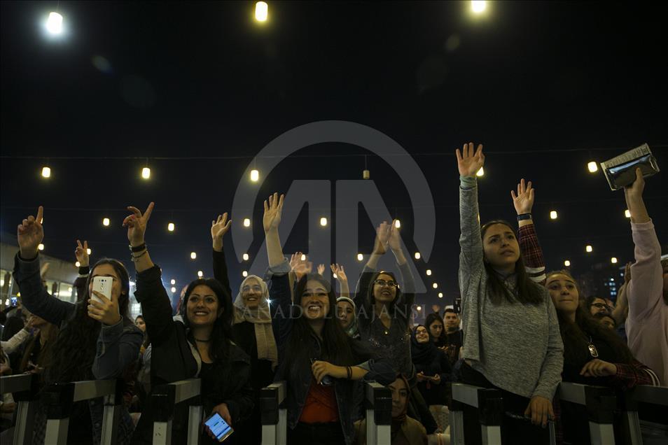 Bollywood Yıldızı Aamir Khan Ankara'da hayranlarıyla buluştu