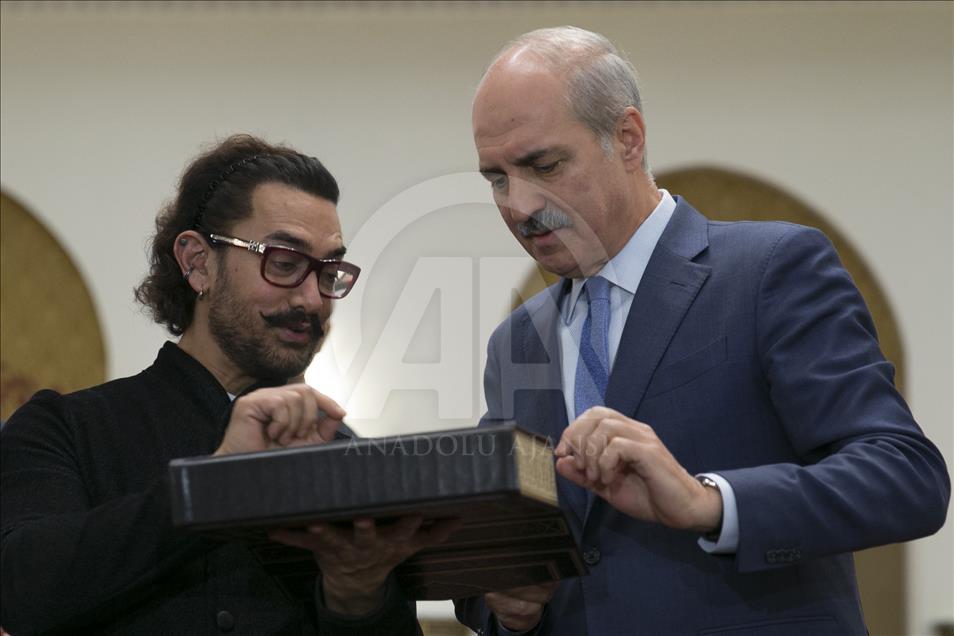 Bollywood Yıldızı Khan Ankara'da