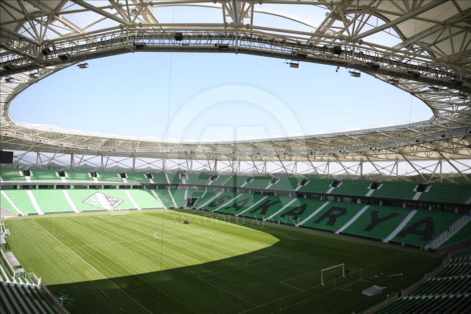 Sakaryaspor yeni stadında ilk maçına çıkıyor