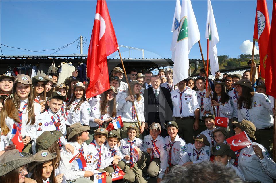 Turkish President Erdogan warmly welcomed in Novi Pazar
