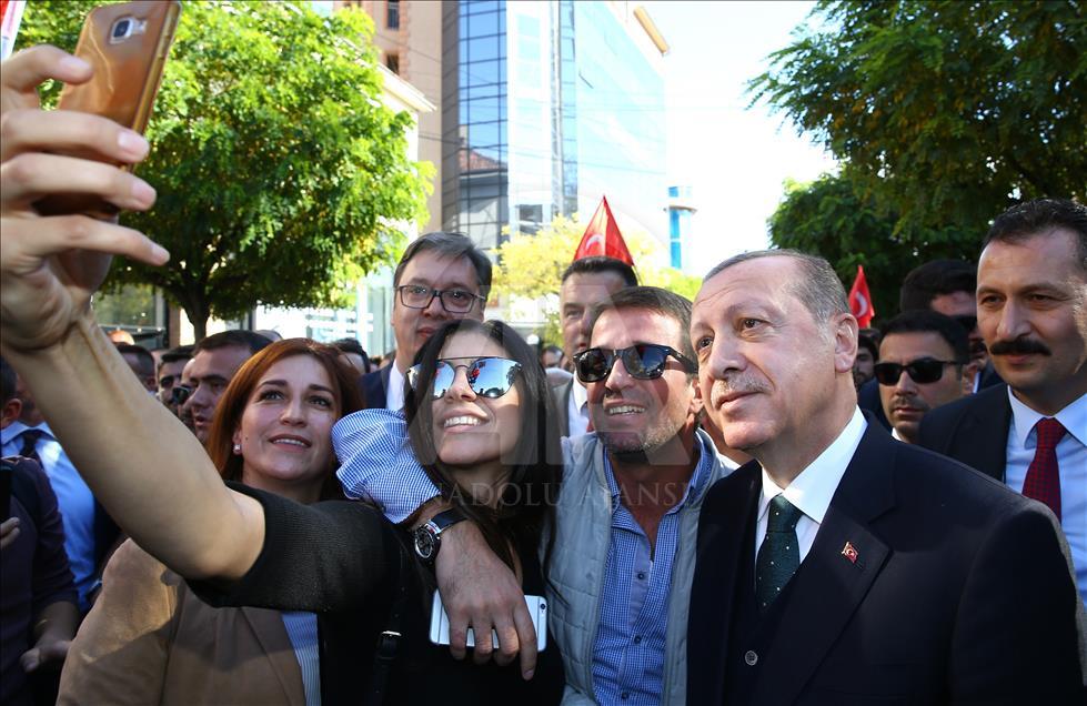 Erdogan visite la ville serbe de Novi Pazar