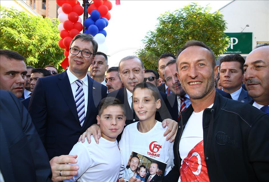 Erdogan visite la ville serbe de Novi Pazar