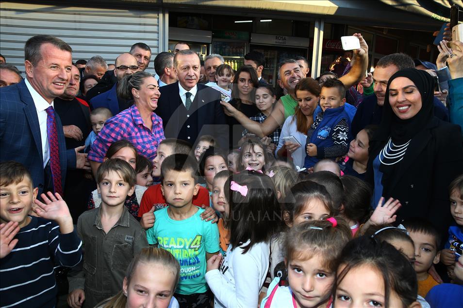 Turkish President Erdogan warmly welcomed in Novi Pazar