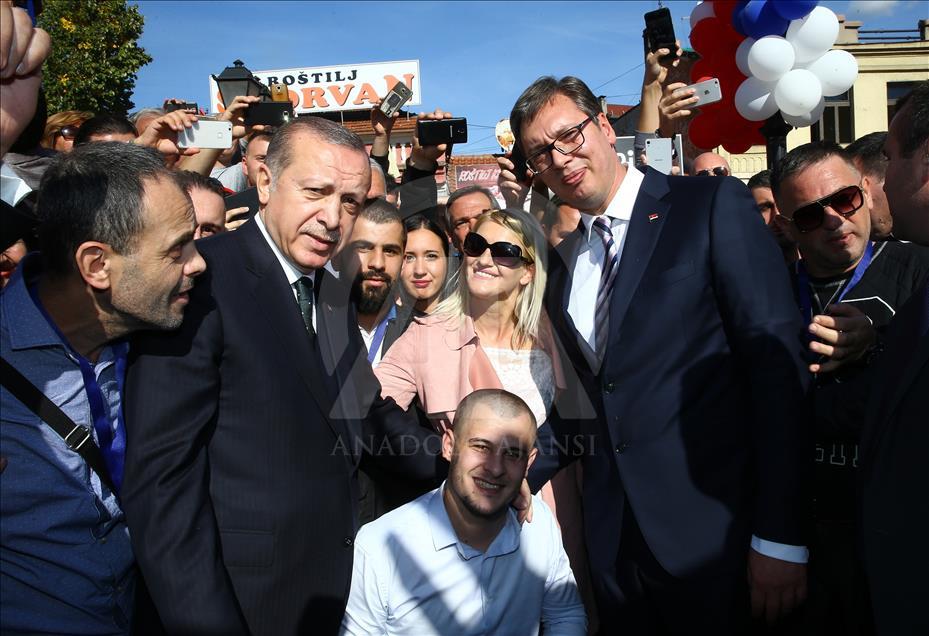Erdogan visite la ville serbe de Novi Pazar