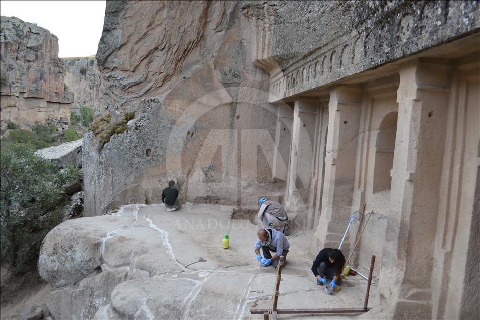 Ihlara'daki bin 100 yıllık kilise turizme kazandırıldı