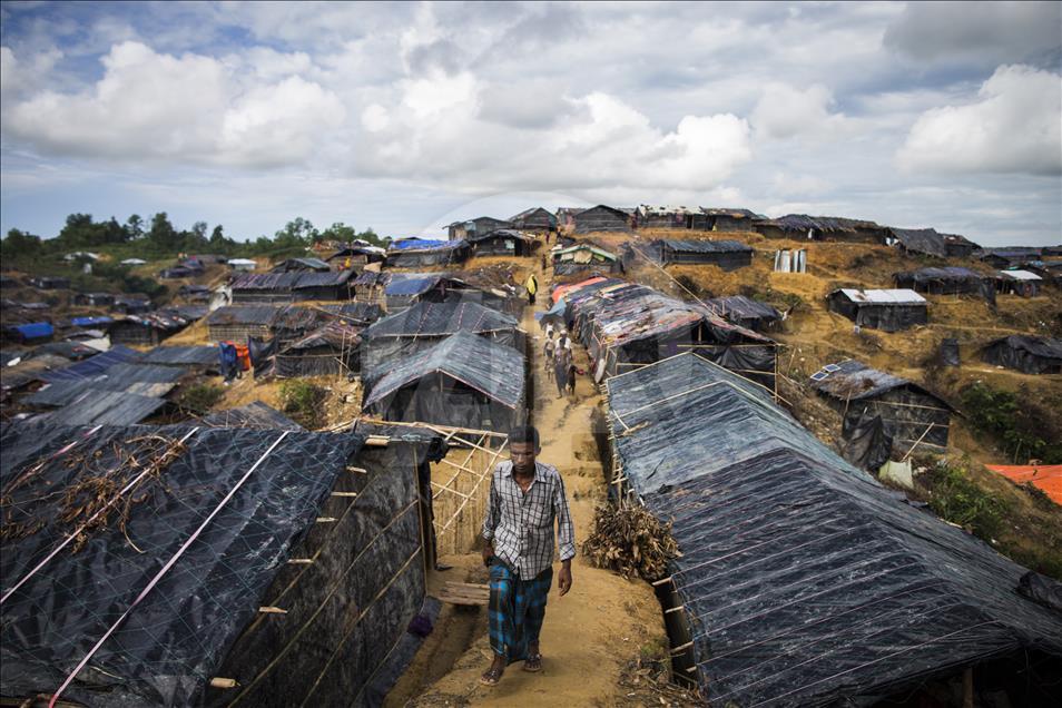 Rohingya people fled from oppression in Myanmar