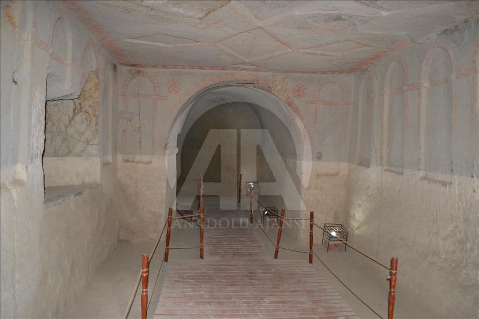 Ihlara'daki bin 100 yıllık kilise turizme kazandırıldı