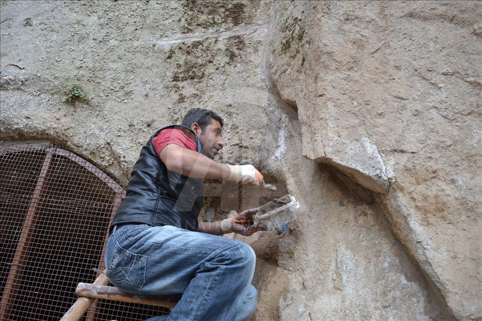 Ihlara'daki bin 100 yıllık kilise turizme kazandırıldı