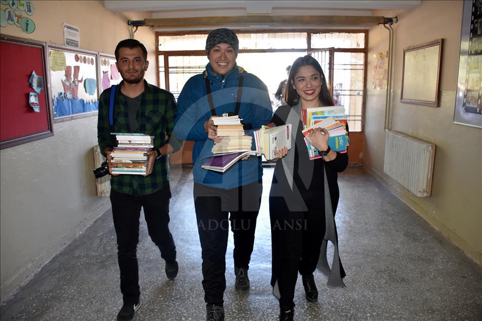 "Bisikletli kütüphaneci" komşu ildeki çocuklara da ulaşıyor
