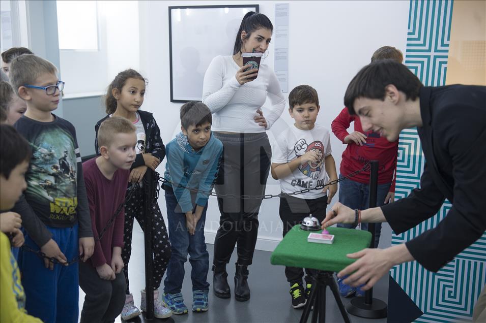 Museum of Illusions draws people's interest in Vienna