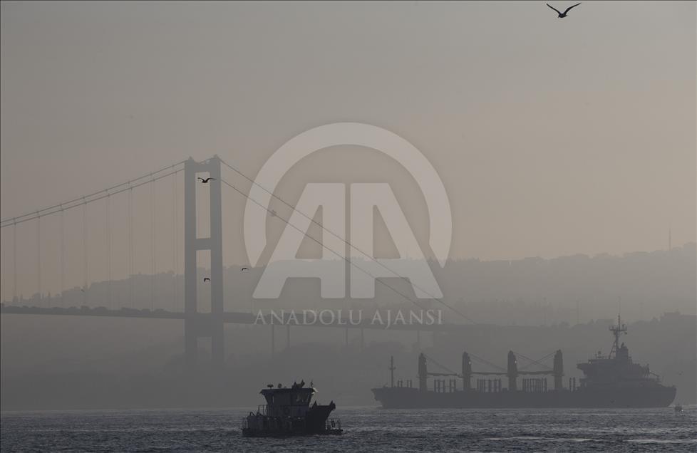 Heavy mist hits Istanbul