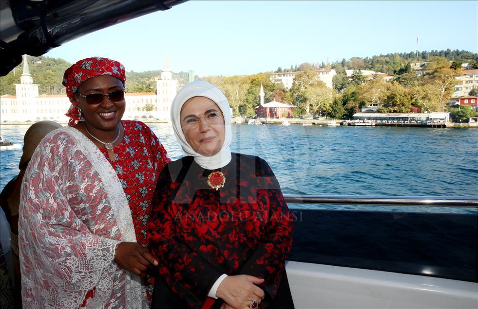 Cumhurbaşkanı Erdoğan'ın eşi Emine Erdoğan, liderlerin eşleri onuruna yemek verdi